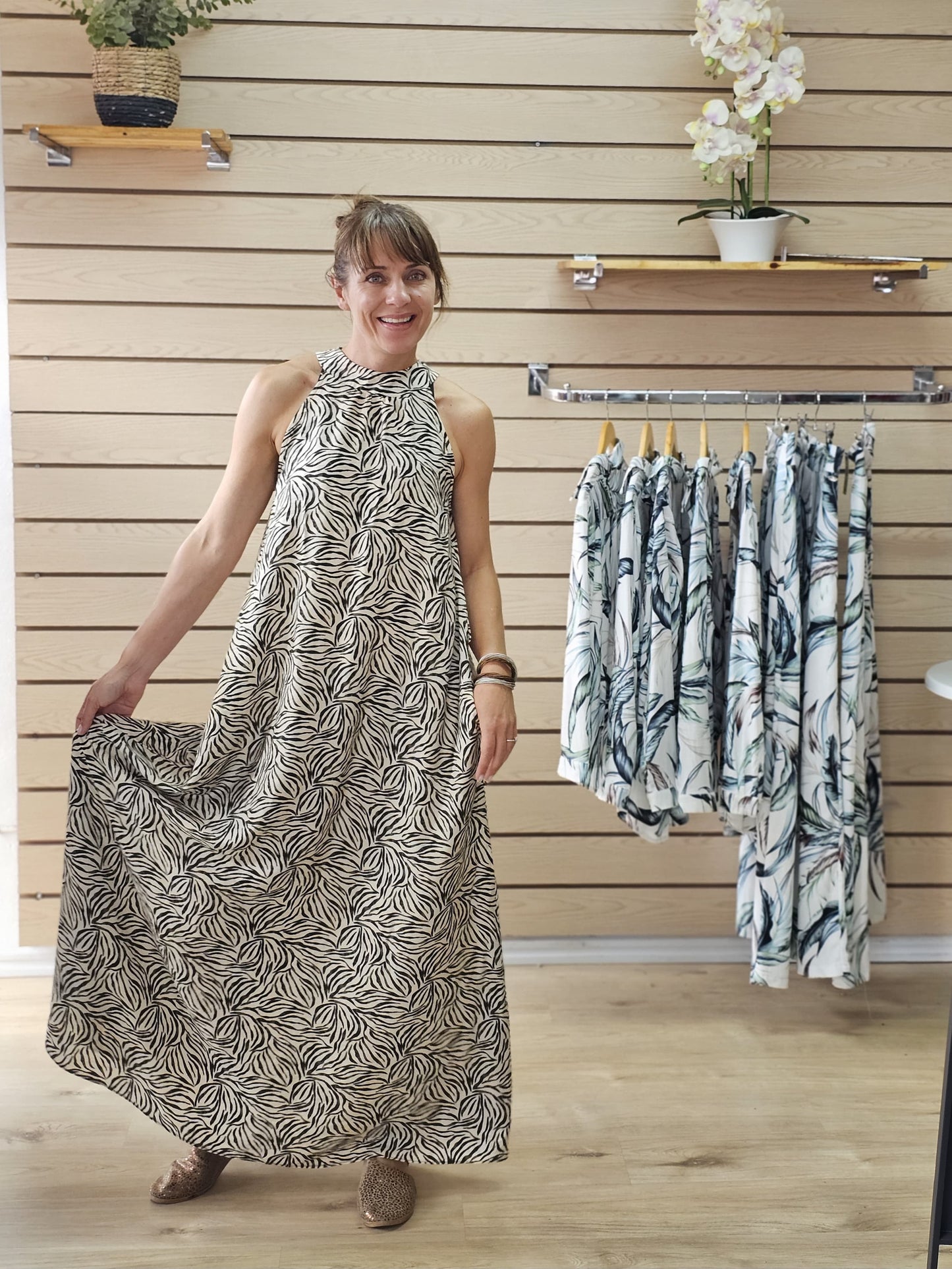 Vanes Maxi Zebra Dress (Size 3XL)