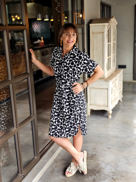 Larissa Dress Black and White (Size XL & 3XL)