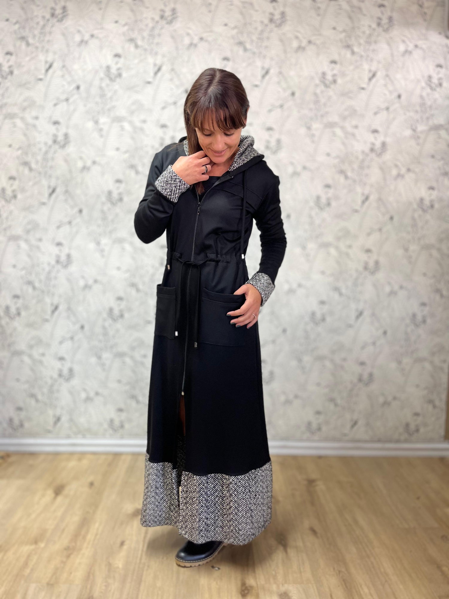 Fashion Show Amira Hoodie