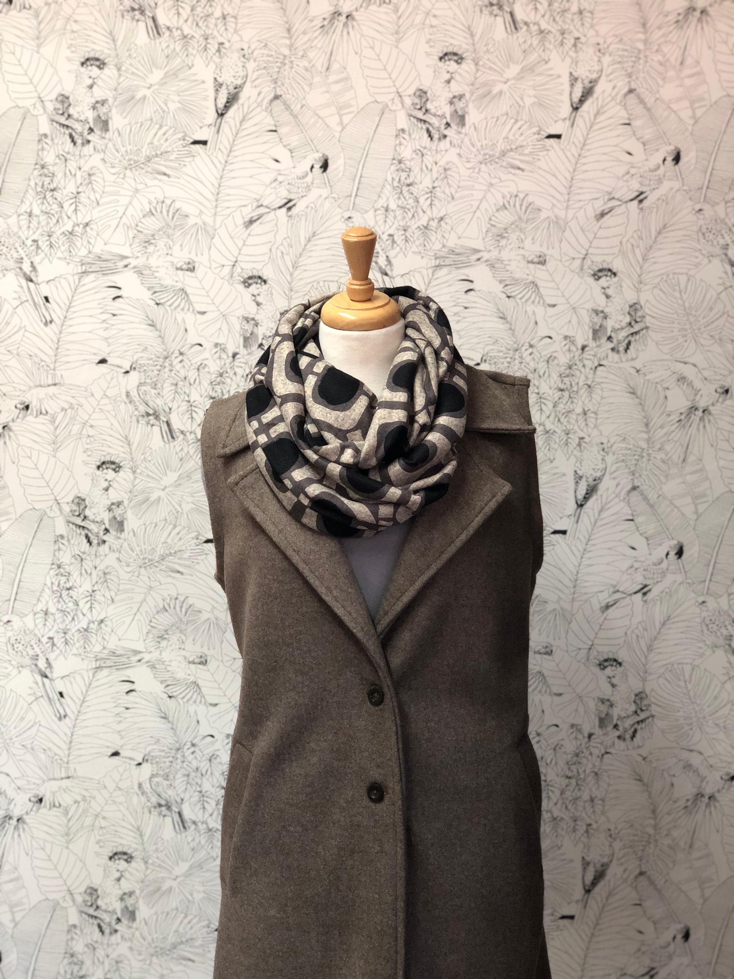 Snoods Scarf Black Geo