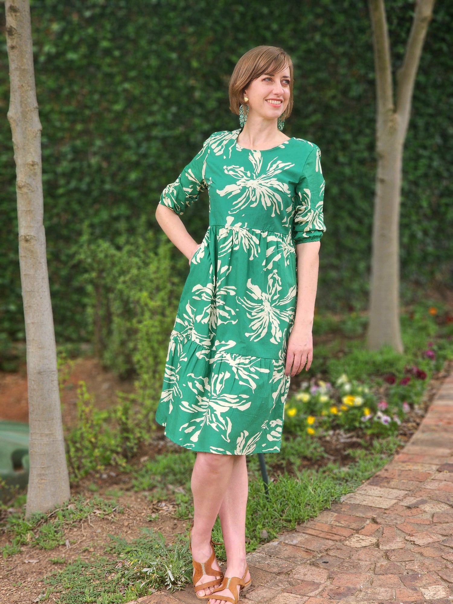 Abbey Greeny Midi (Size 34)