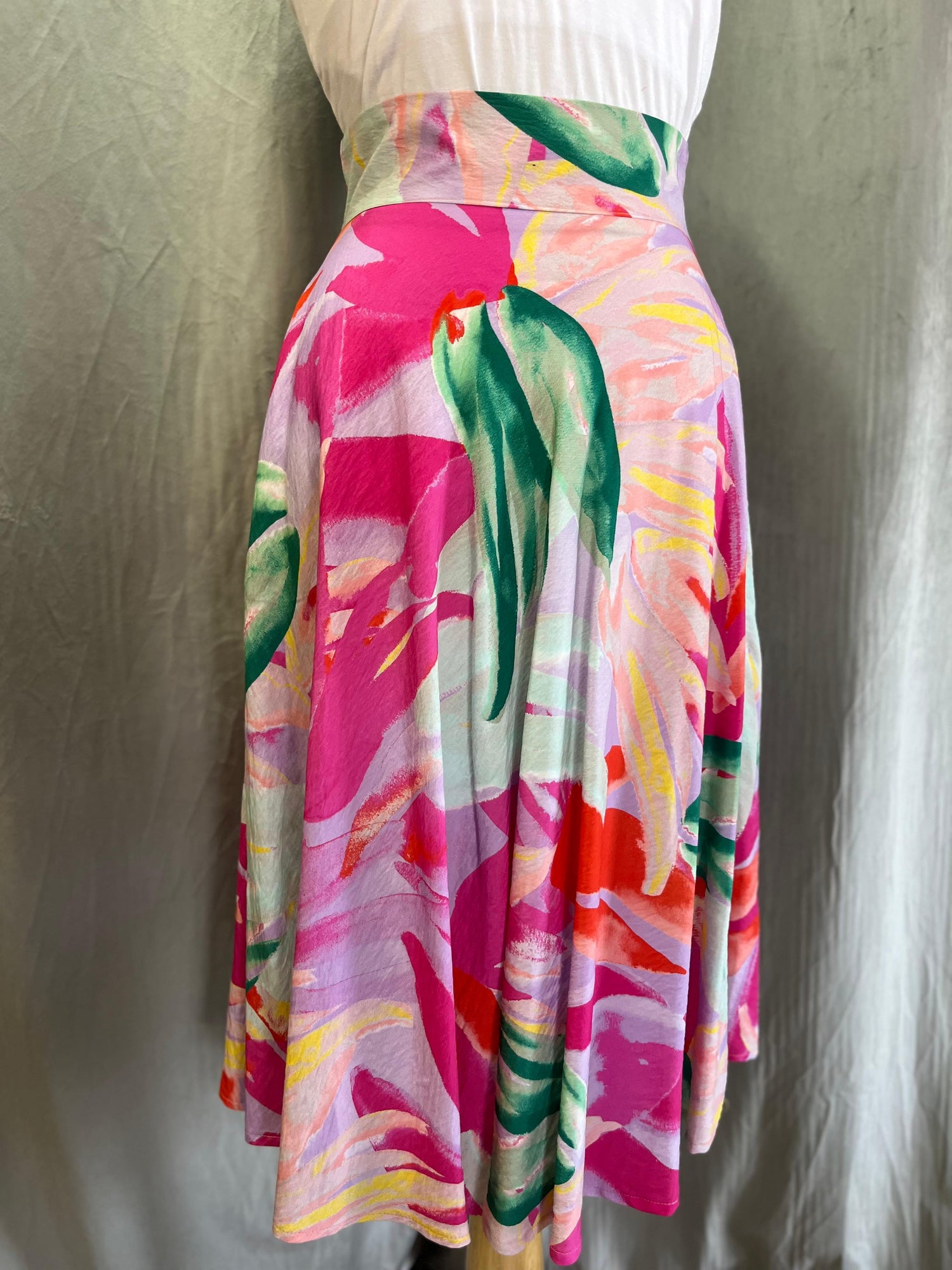 Sample Tropical Circle Skirt (Size 32)