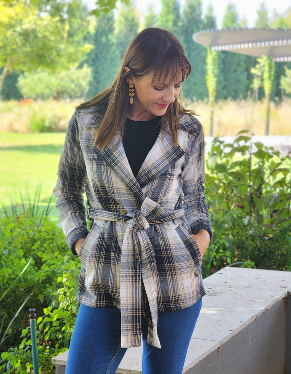 Amy Blazer Check (XL and 2XL)