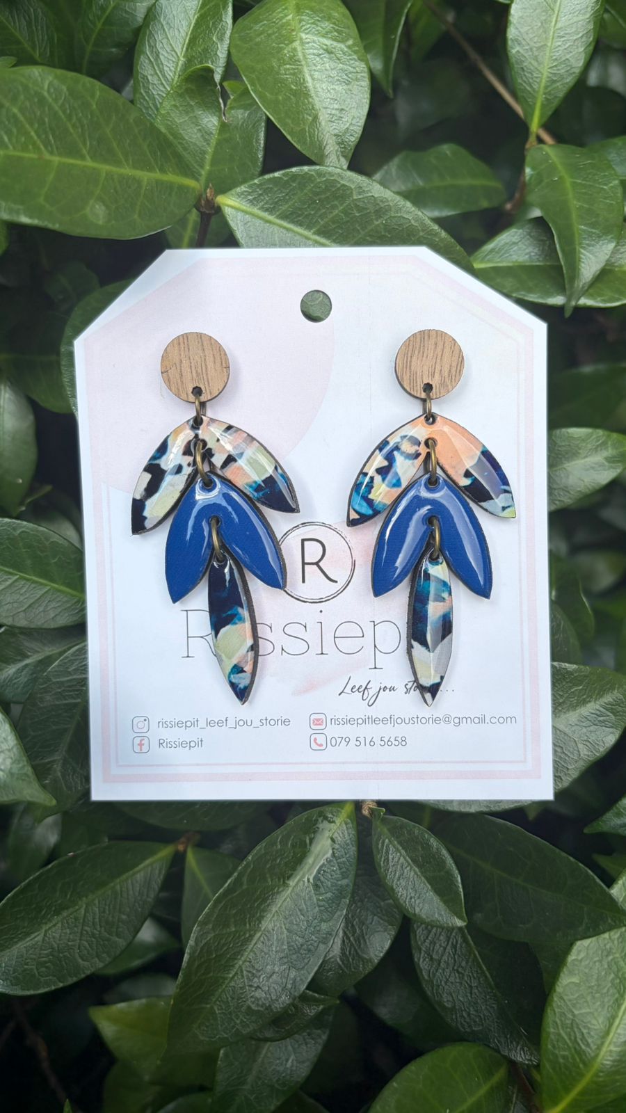 Rissiepit Trio Leaf