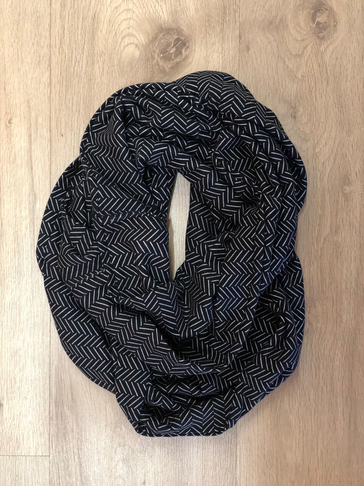 Snoods Scarf Black & White Herringbone
