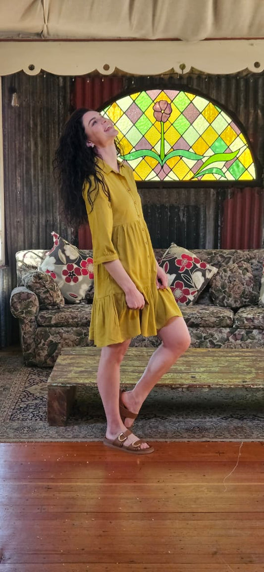 Linda Dress Amber Delivery Date 3 September