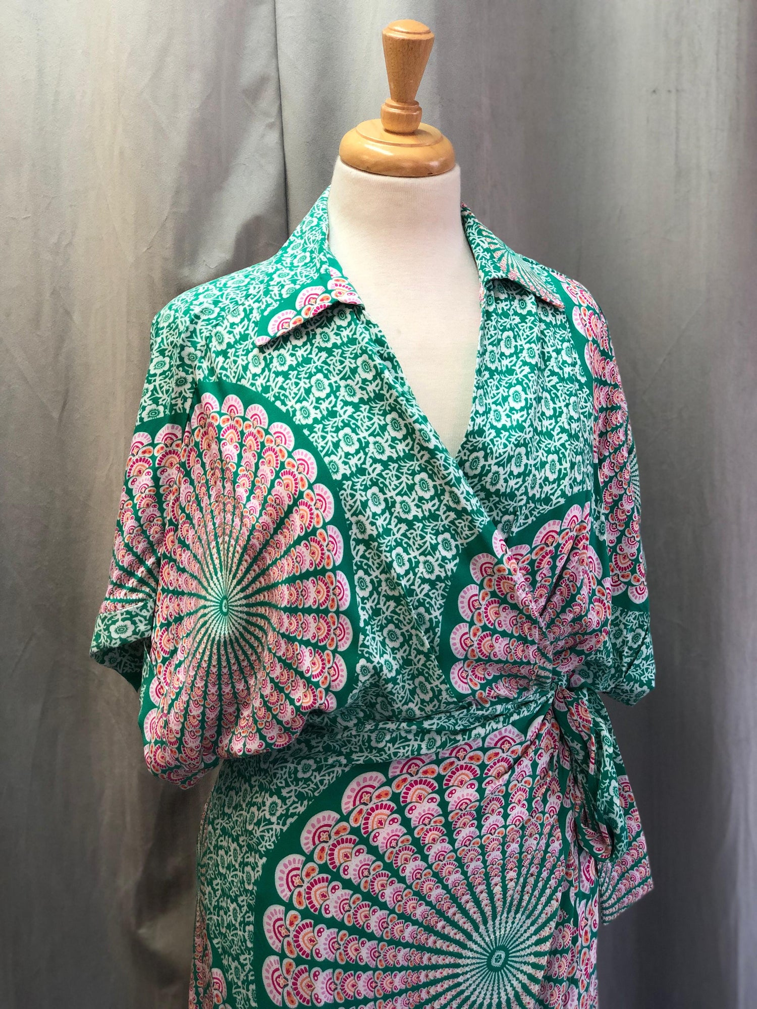 Aldi Wrap Green Mandala (Size S/M)