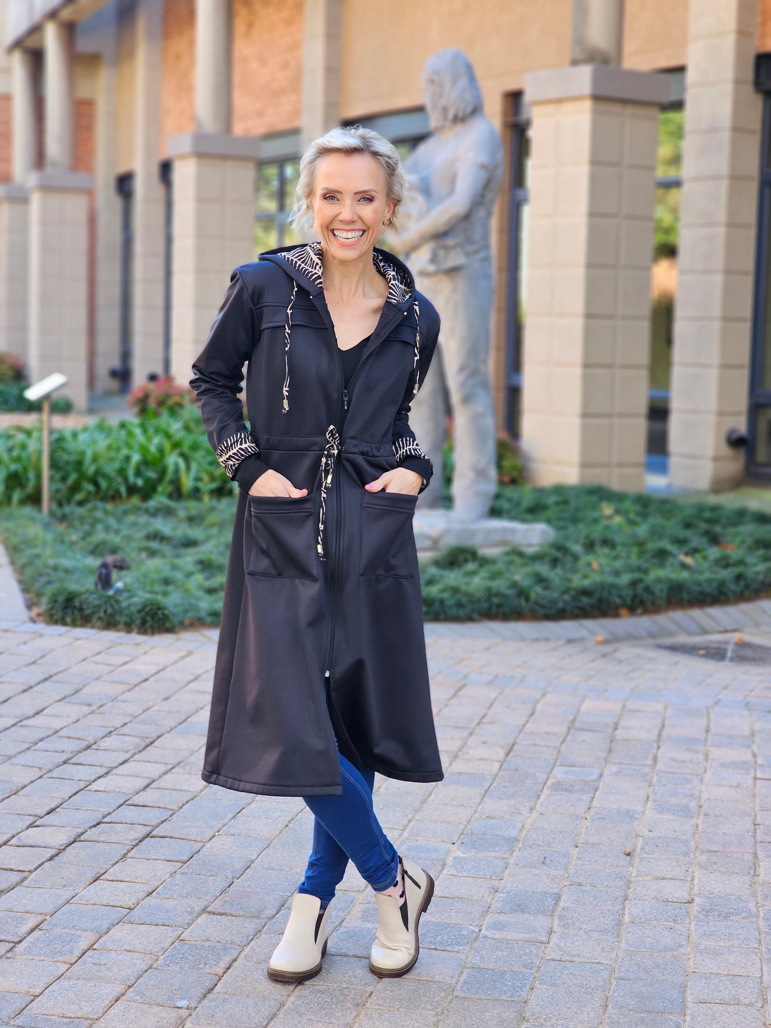 Amira Hoodie Soft Shell Black